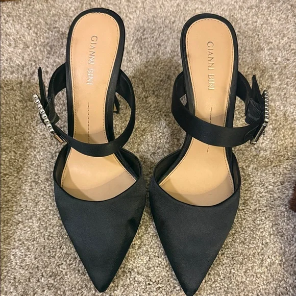 Gianni Bini Black Satin Heels with Rhinestone Buckle Womens Sz 9 - Picture 3 of 5